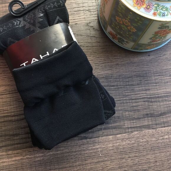 NWT Tahari leggings fleece M/L Aztec - Picture 4 of 4